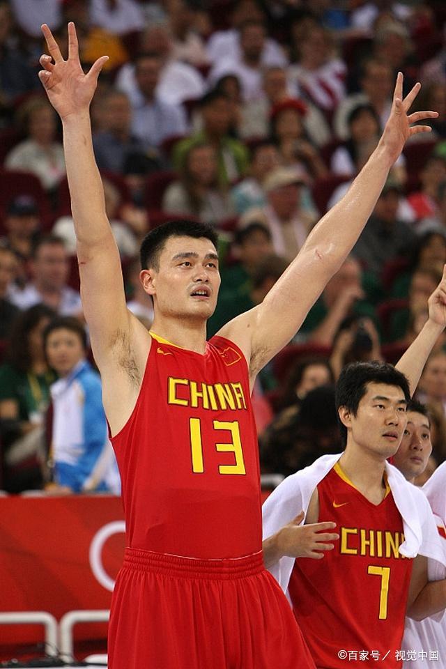 在一个绿色